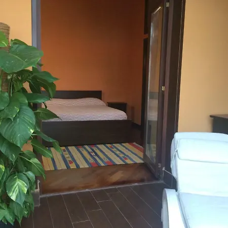 La Tua Oasi Bed & Breakfast Frattamaggiore